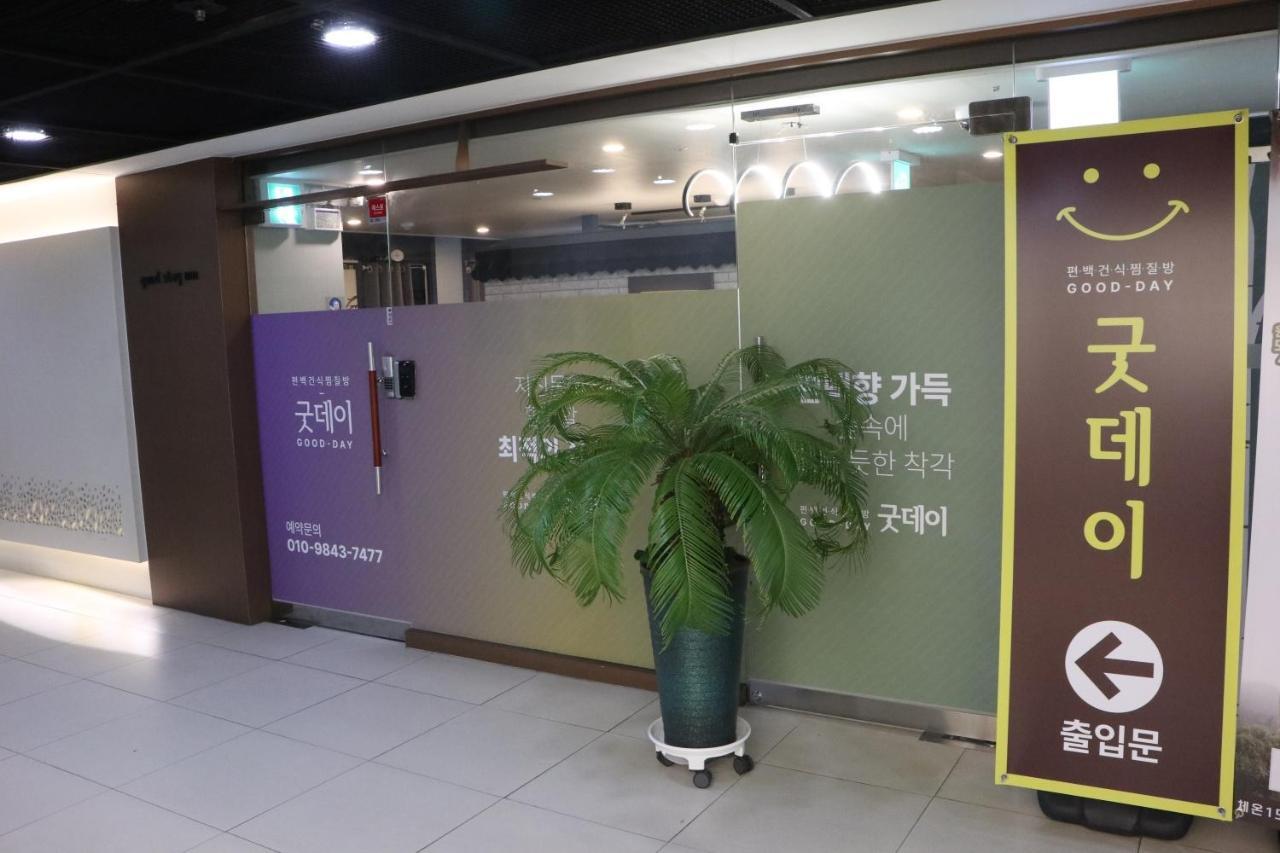 Hotel Goodday Jjimjilbang Inchon Exterior foto
